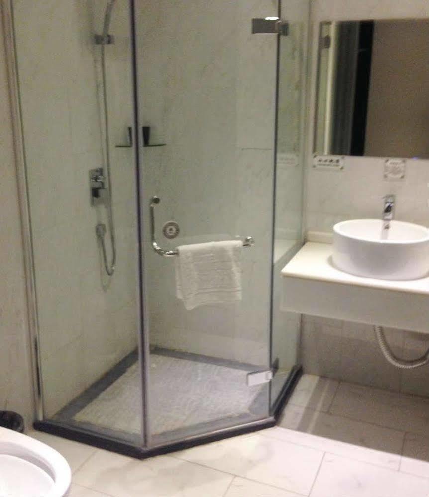 גואנגג'ואו Sotel Inn Hotel San Yuan Li Branch מראה חיצוני תמונה